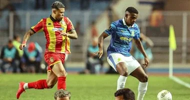 التعادل السلبي في الشوط الأول بين الترجي وصن داونز