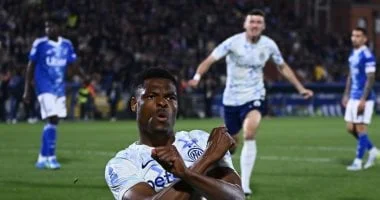 إنتر ميلان ينتزع فوزًا مثيرًا من كومو