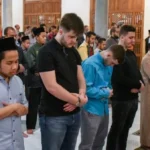 دعاء الاستفتاح في الصلاة وأحكامه وفق الأزهر