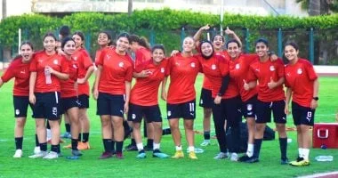 منتخب مصر للكرة النسائية ينهي استعداداته لمواجهة السعودية