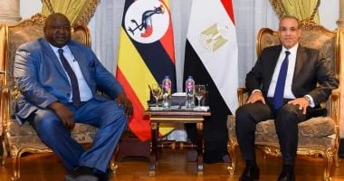 مشاورات مصرية أوغندية لتعزيز التنمية والتكامل الاقتصادي