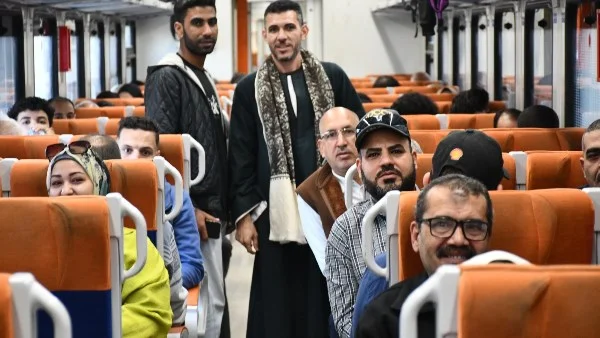 إقبال جماهيري على قطار النزهة في عيد شم النسيم