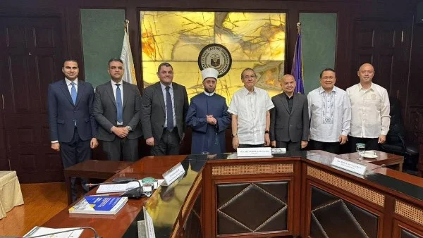 تعاون بين المحكمة العليا الفلبينية ووزارة الأوقاف المصرية