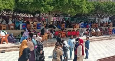 إقبال كثيف على حديقة الأسرة والطفولة في دسوق