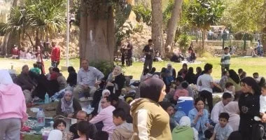 احتفالات شم النسيم في حدائق القناطر الخيرية