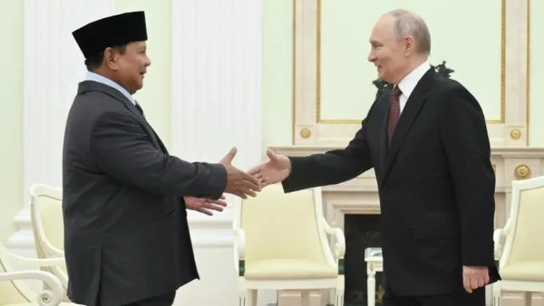 بوتين: نؤمن بإمكانية تحقيق استقرار تجاري مع إندونيسيا