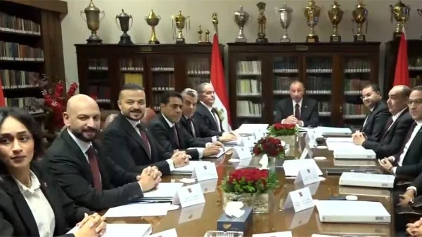 الأهلي يطالب باعتذار بشأن حكام مباراة القمة