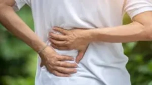 علامات تكشف حصوات الكلى قبل الحاجة لعملية جراحية