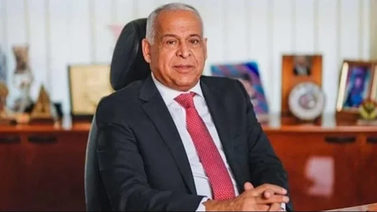 فرج عامر ينتقد أوسكار لوبيز بسبب تصريحات مثيرة للجدل
