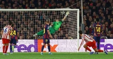 مواجهة أتلتيكو مدريد وبرشلونة: 13 لاعبًا مهددين بالغياب