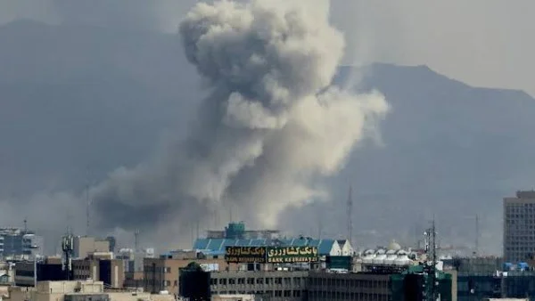 غارات إسرائيلية على 150 موقعاً في جنوب لبنان