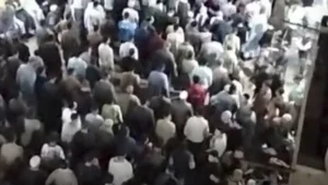 تشييع جثمان طالب صيدلة غرق في بحر العريش