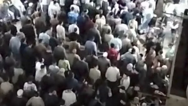 تشييع جثمان طالب صيدلة غرق في بحر العريش