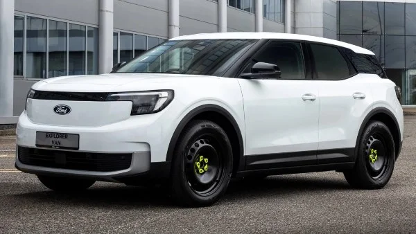 فورد تكشف عن إكسبلورر الكهربائية لعام 2026
