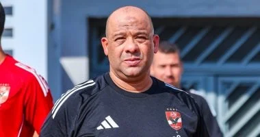 إنذارات لوليد صلاح الدين ومصطفى شوبير بعد مباراة الأهلي وسيراميكا