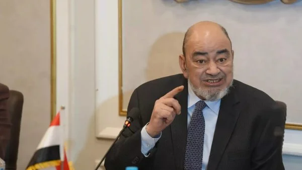 اجتماع لمناقشة أزمة فواتير المستلزمات الطبية