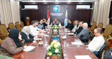 اجتماع هام لرئيس مياه الغربية مع قيادات الري والبيئة