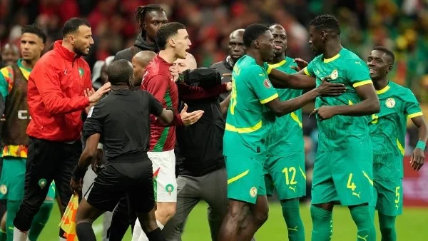 الحكم بسجن 18 مشجع سنغالي بسبب شغب نهائي أمم أفريقيا