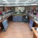 محافظ بني سويف يوجه لتطوير الأداء وتحسين الخدمات