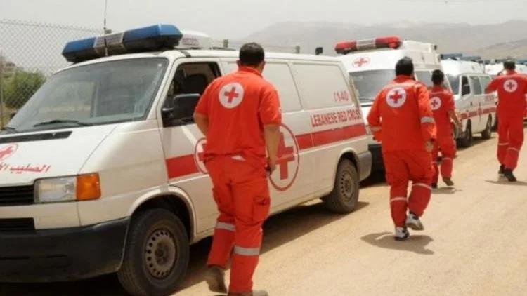 إدخال أول شحنة مساعدات إنسانية إلى إيران