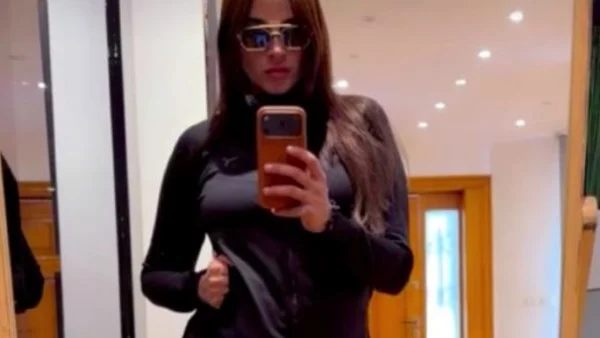 ياسمين عبد العزيز تخطف الأنظار بإطلالة رياضية عبر إنستجرام