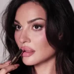 نادين نسيب نجيم تتألق بإطلالة صيفية وتوجه رسالة مؤثرة