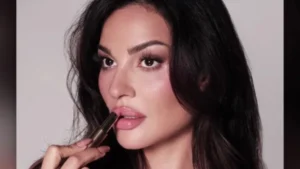 نادين نسيب نجيم تتألق بإطلالة صيفية وتوجه رسالة مؤثرة