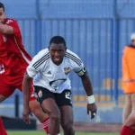 مشادة كلامية بين قائد مودرن سبورت وحكم المباراة