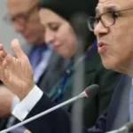 لقاء الوزير مع نائب رئيس البنك الدولي في واشنطن