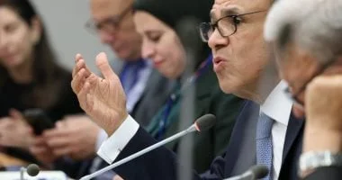 لقاء الوزير مع نائب رئيس البنك الدولي في واشنطن