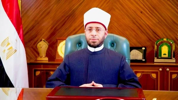 تهنئة وزير الأوقاف لحاتم نبيل بتجديد تكليفه