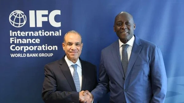 لقاء وزير الخارجية مع المدير التنفيذي لمؤسسة التمويل الدولية