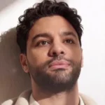 أحمد جمال يطرح أغنية “مش هلومه” ويحتفل بعيد ميلاده