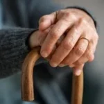 شروط اعتبار المسن معرضًا للخطر وفقًا للقانون