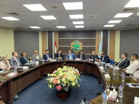 مناقشة مبادرة "ابدأ" لدعم الصناعة في مصر