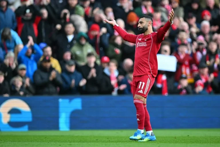 غضب جماهير ليفربول بعد تهميش صلاح في دوري الأبطال