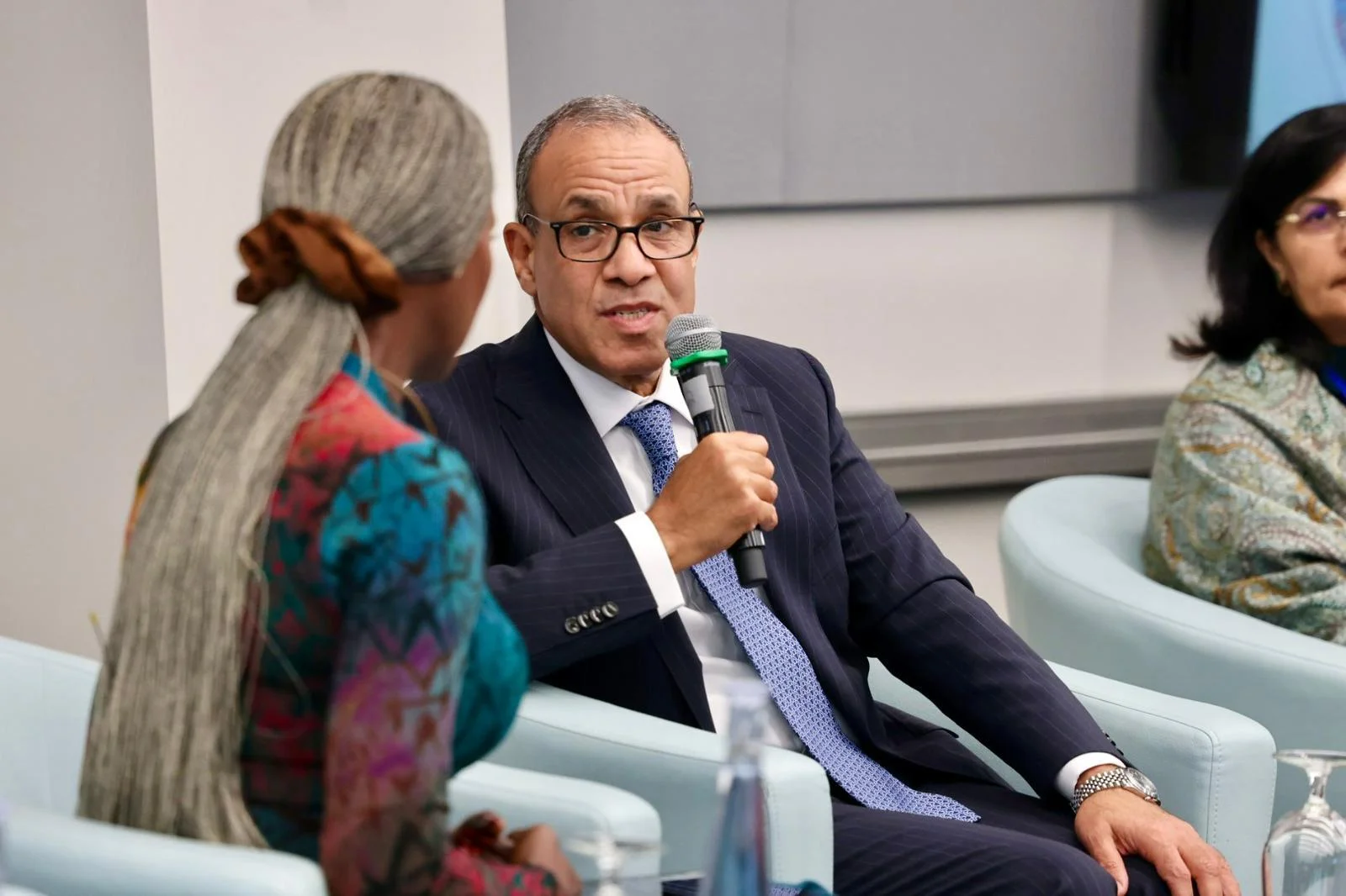 وزير الخارجية يشارك في فعالية للبنك الدولي