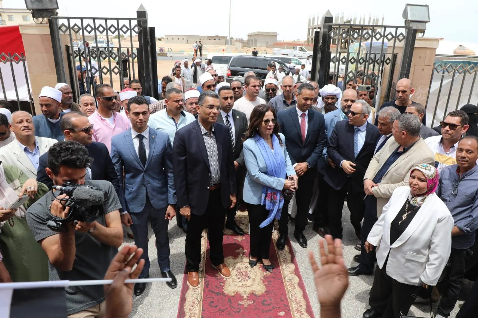 زيارة وزيرة الثقافة لمعرض الشلاتين للكتاب