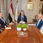 اجتماع وزير التموين مع البدالين لضبط السوق