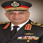 وزير الدفاع يلتقي دارسي الأكاديمية العسكرية العليا