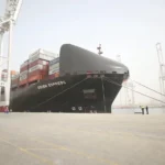 حركة نشطة واستقبال سفن بميناء دمياط