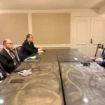 وزير الاستثمار يبحث خفض الانبعاثات الكربونية مع “جرين كاربون”