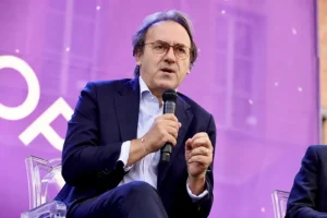 برلماني إيطالي: صمت أوروبا تجاه غزة مؤسف ومقلق