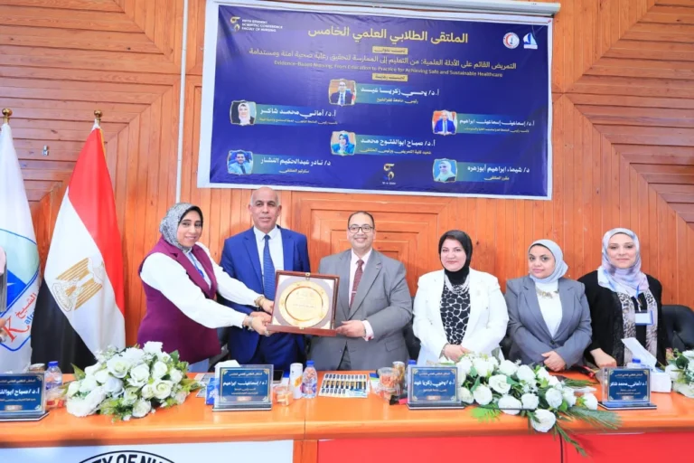 المؤتمر الطلابي العلمي الخامس لكلية التمريض يُختتم بنجاح