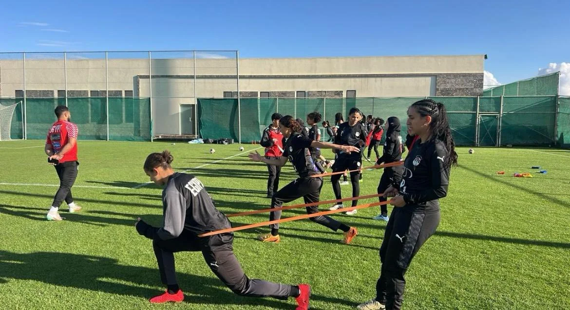 استعدادات المنتخب الوطني للكرة النسائية في السعودية