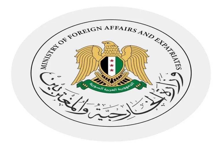 الخارجية السورية ترحب بتسليم المواقع العسكرية الأمريكية