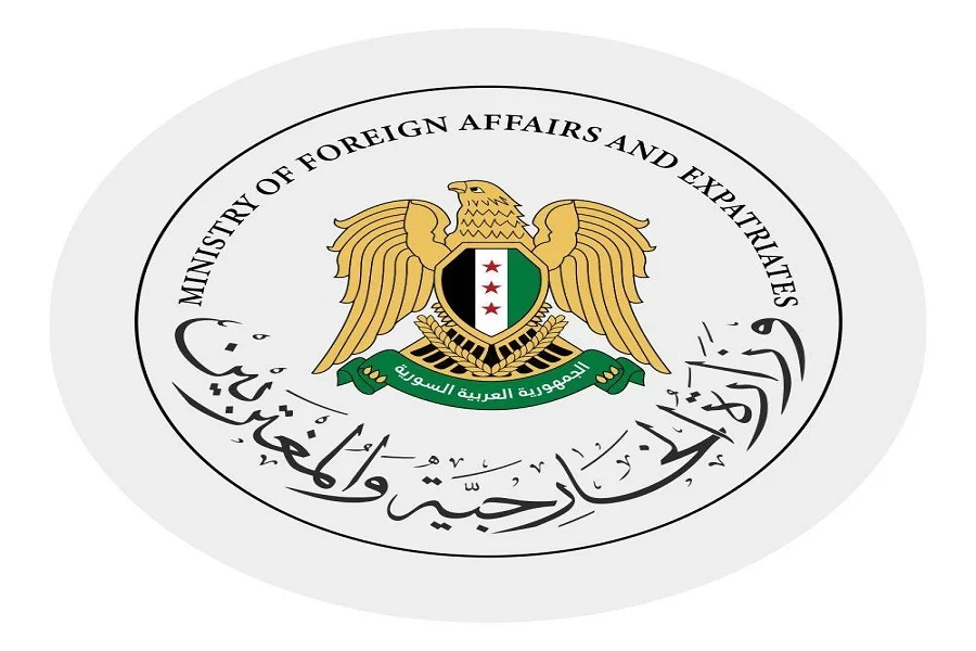 الخارجية السورية ترحب بتسليم المواقع العسكرية الأمريكية