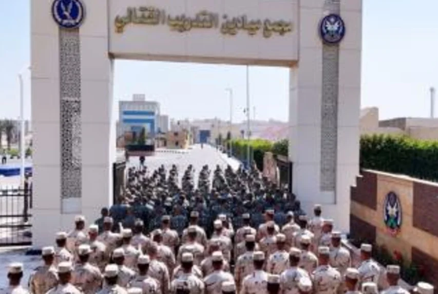 برنامج المعايشة بين طلاب الشرطة والحربية