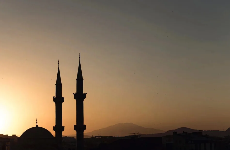 مواقيت الصلاة في مصر اليوم 17 إبريل 2026