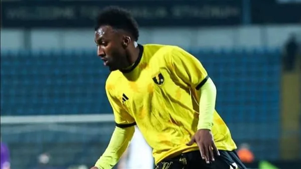 3 عروض للاعب كهرباء الإسماعيلية علي سليمان